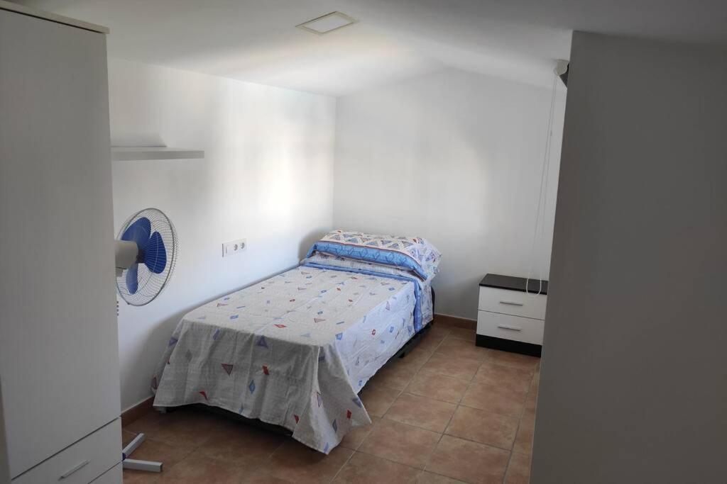 Апартаменты Apartamento Duplex. Muy Tranquilo. Terraza Y Bbq Дения Экстерьер фото